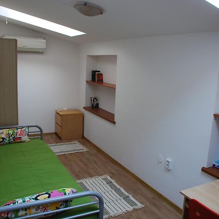 Vatra Accommodation Bukarest Eksteriør billede