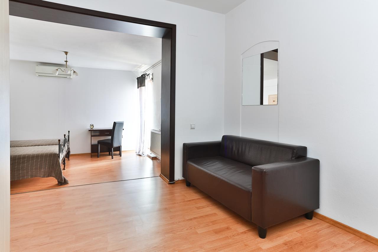 Vatra Accommodation Bukarest Eksteriør billede